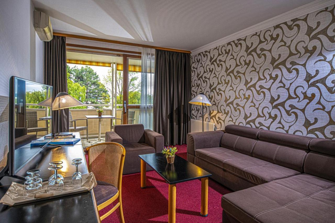 Hotel Club 티하니 외부 사진
